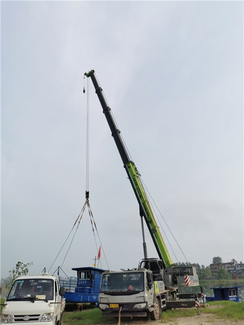 防城区桥梁建设吊装案例