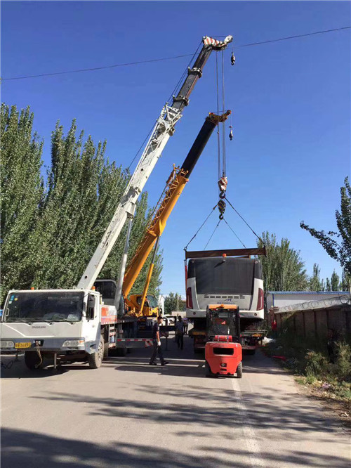 防城区港口集装箱搬运案例